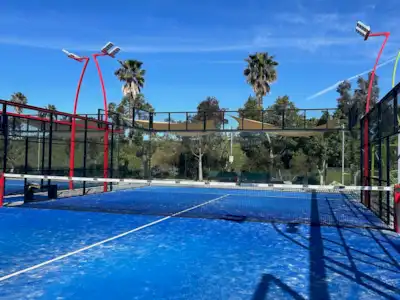 Panorama Forte padel court side view
